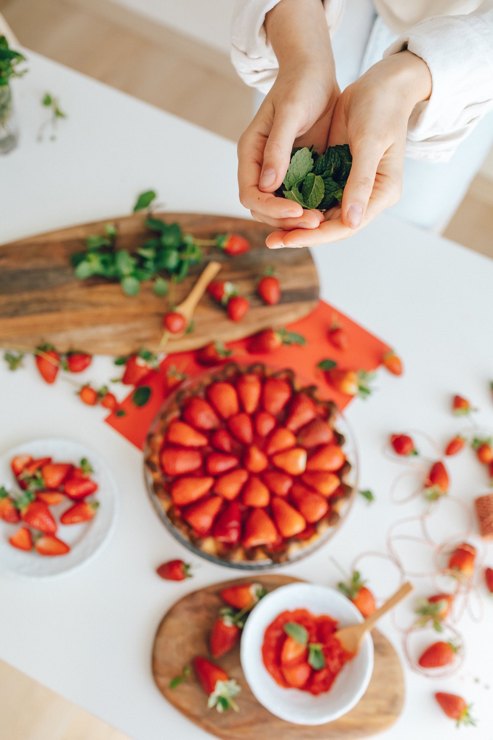 Salade de fraises infusées à la verveine et à la menthe